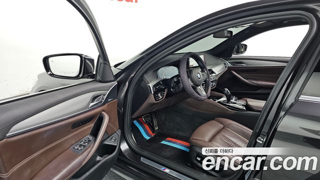 BMW 5-Series 520d M Sport Package Plus