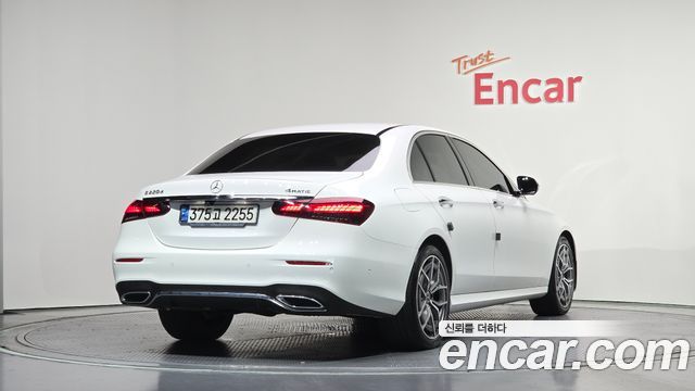 Mercedes-Benz E-Class E220d 4MATIC AMG Line