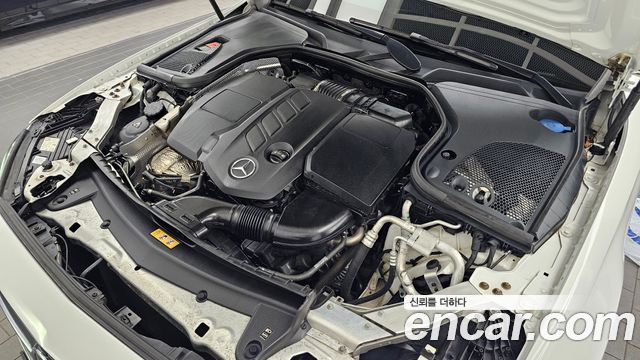 Mercedes-Benz E-Class E220d 4MATIC AMG Line