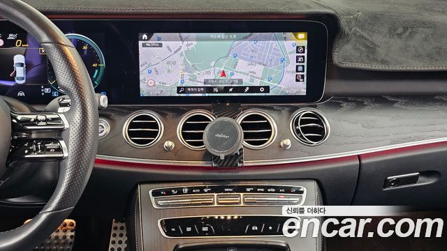 Mercedes-Benz E-Class E220d 4MATIC AMG Line