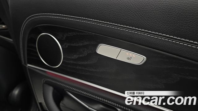 Mercedes-Benz E-Class E220d 4MATIC AMG Line