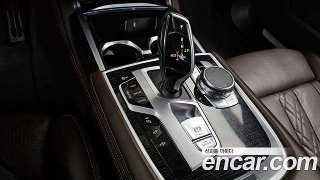 BMW 7-Series 740d xDrive M Sport