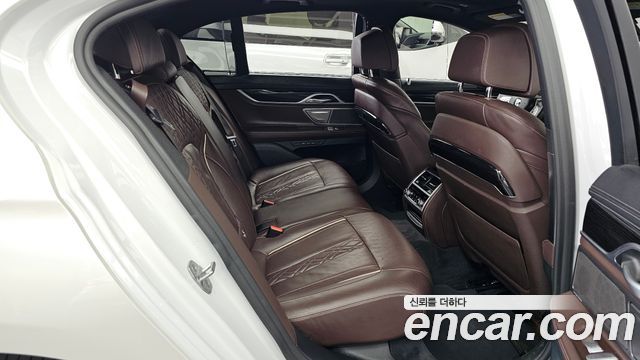 BMW 7-Series 740d xDrive M Sport