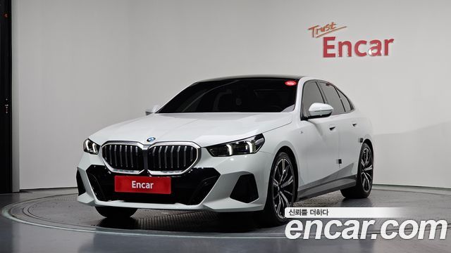 BMW 5-Series 530i xDrive M Sport