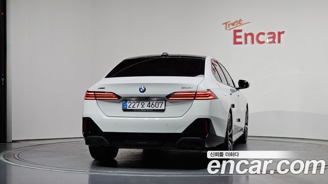 BMW 5-Series 530i xDrive M Sport