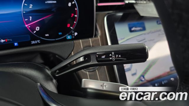 Mercedes-Benz E-Class E300 4MATIC Exclusive