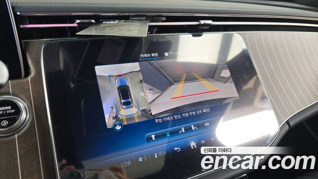 Mercedes-Benz E-Class E300 4MATIC Exclusive