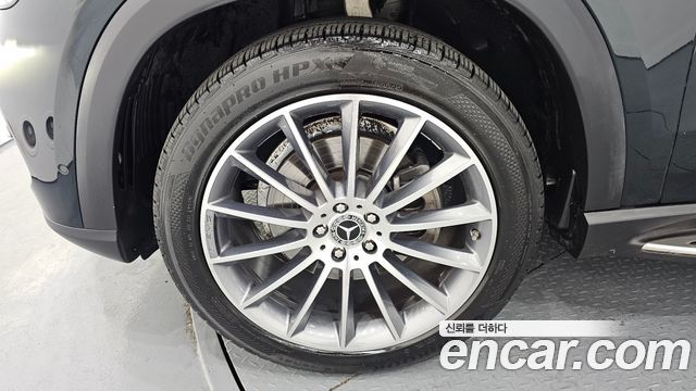 Mercedes-Benz GLE-Class GLE300d 4MATIC