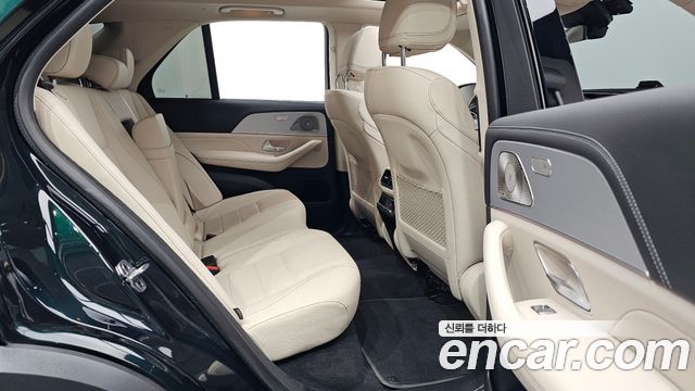 Mercedes-Benz GLE-Class GLE300d 4MATIC