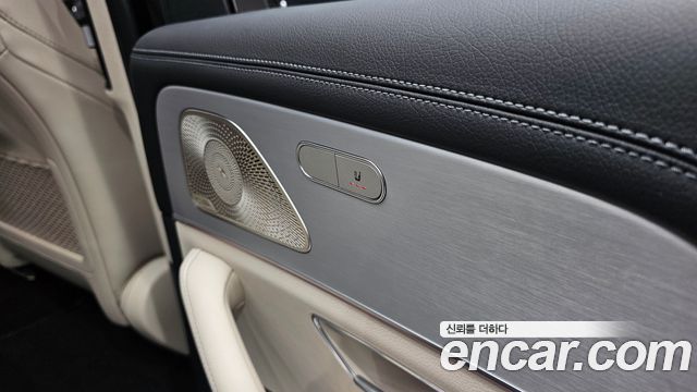 Mercedes-Benz GLE-Class GLE300d 4MATIC