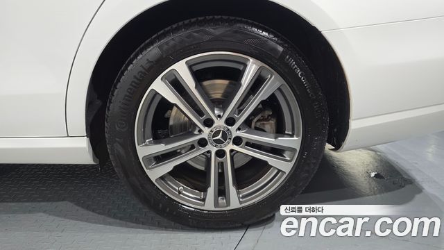 Mercedes-Benz E-Class E350 4MATIC Avantgarde