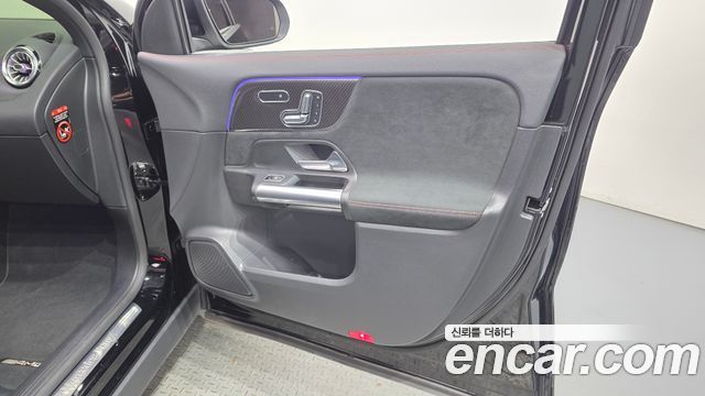 Mercedes-Benz GLA-Class GLA250 4MATIC