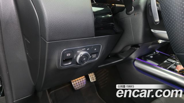 Mercedes-Benz GLA-Class GLA250 4MATIC