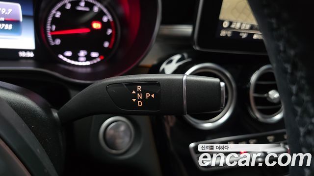 Mercedes-Benz GLC-Class GLC300 4MATIC AMG Line