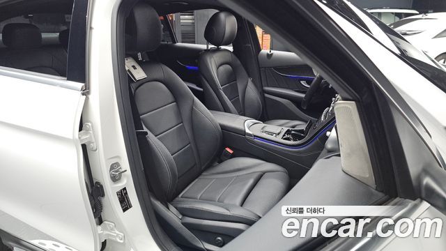 Mercedes-Benz GLC-Class GCL300 4MATIC Coupe