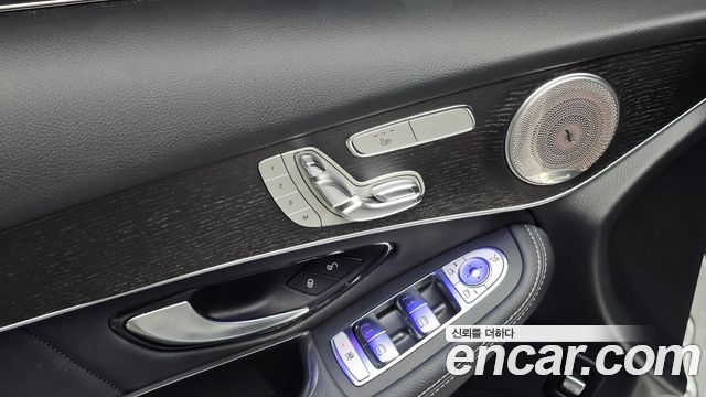 Mercedes-Benz GLC-Class GCL300 4MATIC Coupe
