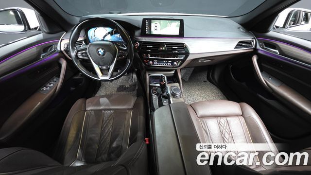 BMW 5-Series 520d xDrive M Sport Package Plus