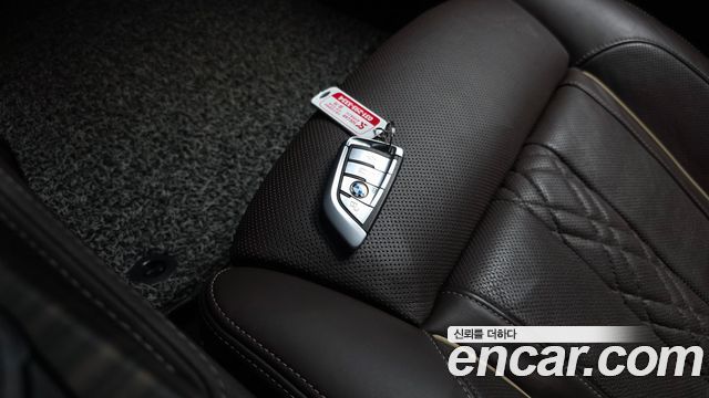 BMW 5-Series 520d xDrive M Sport Package Plus
