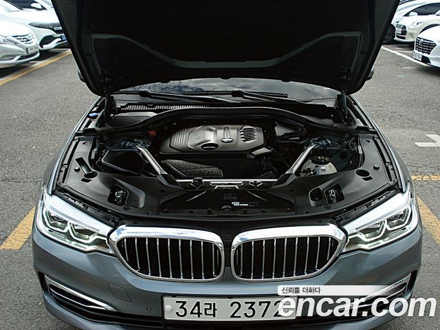 BMW 5-Series 520d Luxury Special Edition
