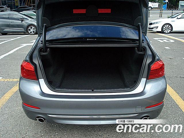 BMW 5-Series 520d Luxury Special Edition