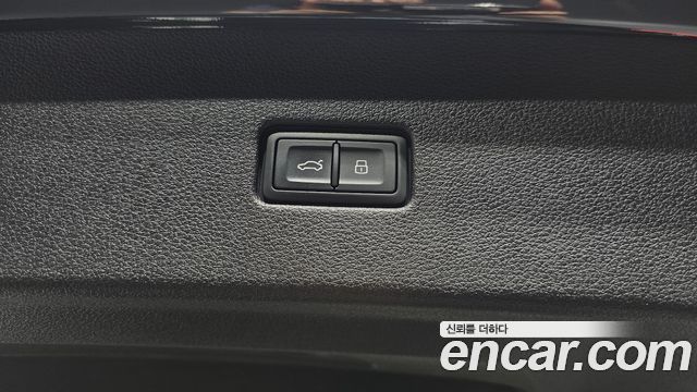 Audi Q8 55 TFSI Quattro Premium