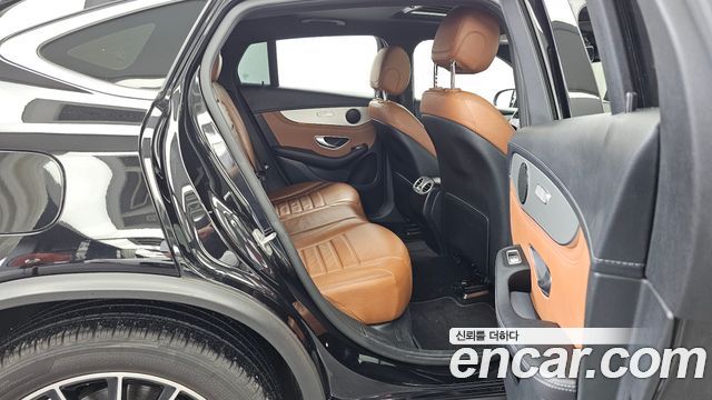 Mercedes-Benz GLC-Class GLC220 d 4MATIC Premium Coupe
