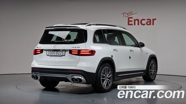 Mercedes-Benz GLB-Class AMG GLB35 4MATIC