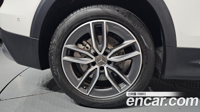 Mercedes-Benz GLB-Class AMG GLB35 4MATIC