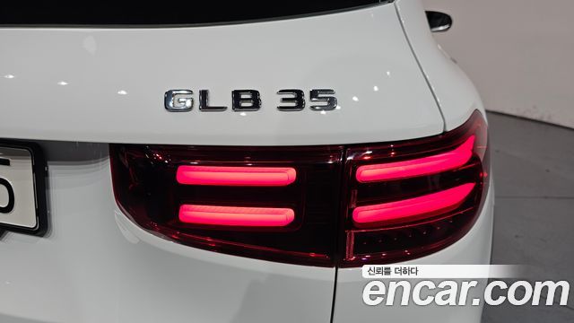 Mercedes-Benz GLB-Class AMG GLB35 4MATIC