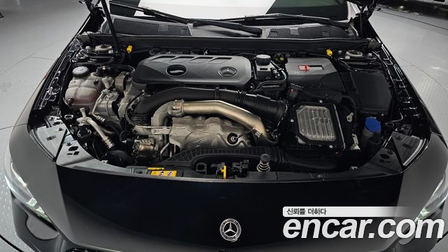 Mercedes-Benz CLA-Class CLA250 4MATIC