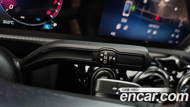 Mercedes-Benz CLA-Class CLA250 4MATIC