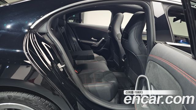 Mercedes-Benz CLA-Class CLA250 4MATIC