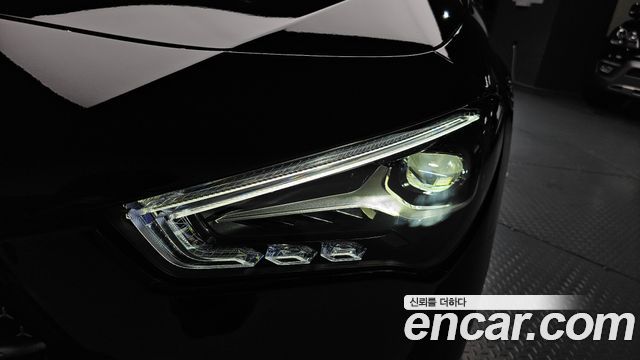 Mercedes-Benz CLA-Class CLA250 4MATIC
