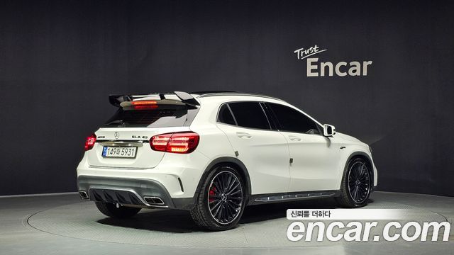 Mercedes-Benz GLA-Class GLA45 AMG 4MATIC