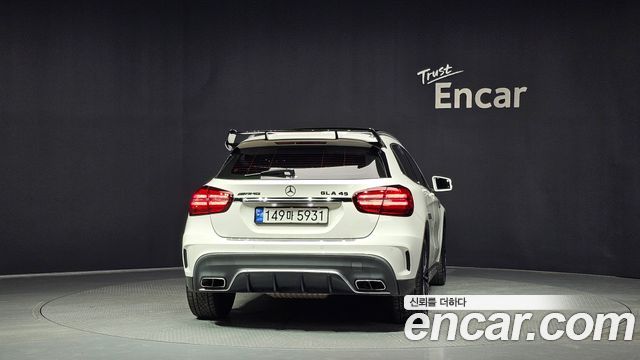 Mercedes-Benz GLA-Class GLA45 AMG 4MATIC