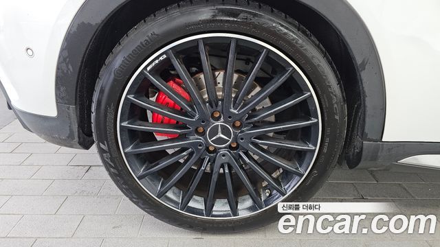 Mercedes-Benz GLA-Class GLA45 AMG 4MATIC