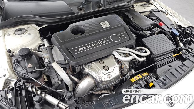 Mercedes-Benz GLA-Class GLA45 AMG 4MATIC