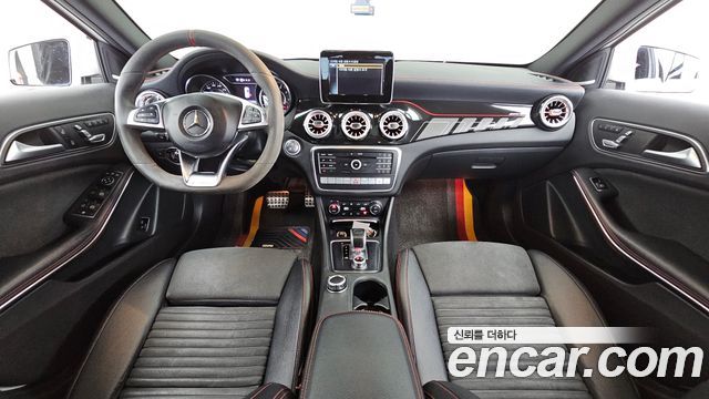 Mercedes-Benz GLA-Class GLA45 AMG 4MATIC