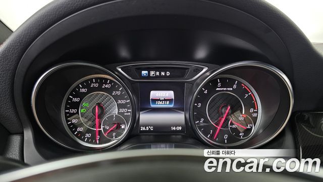 Mercedes-Benz GLA-Class GLA45 AMG 4MATIC