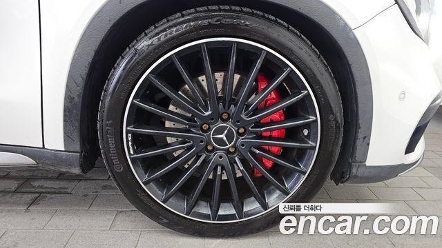 Mercedes-Benz GLA-Class GLA45 AMG 4MATIC