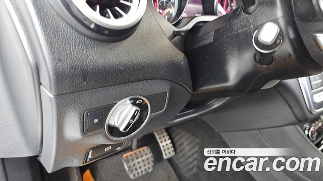 Mercedes-Benz GLA-Class GLA45 AMG 4MATIC