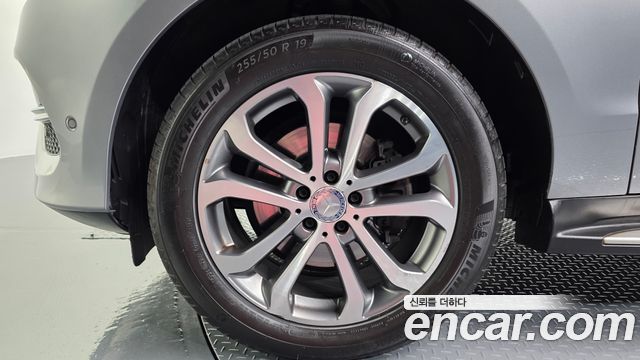 Mercedes-Benz GLE-Class GLE250 d 4MATIC