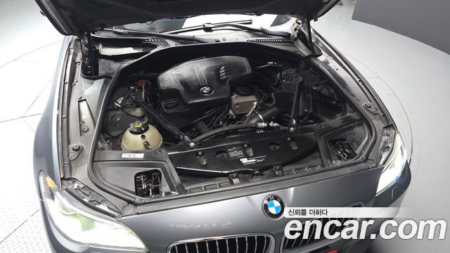 BMW 5-Series 528i Luxury Plus