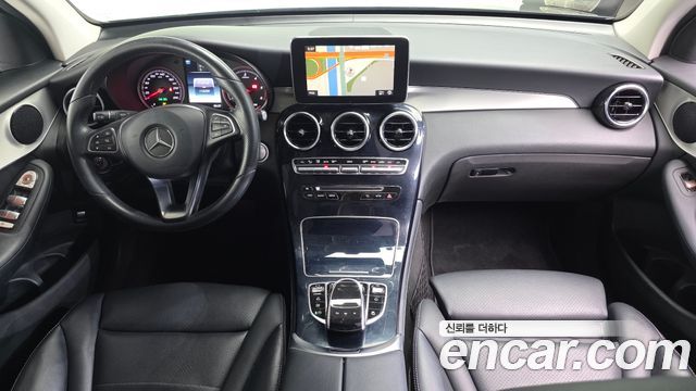 Mercedes-Benz GLC-Class GLC220 d 4MATIC