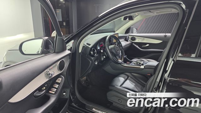 Mercedes-Benz GLC-Class GLC220 d 4MATIC