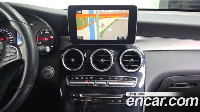 Mercedes-Benz GLC-Class GLC220 d 4MATIC
