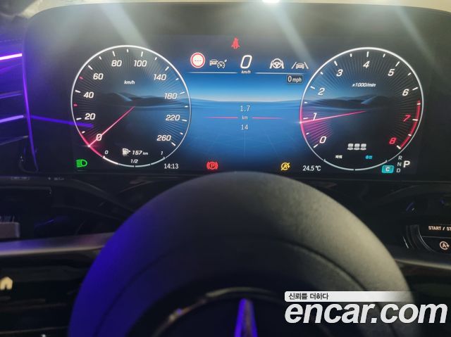 Mercedes-Benz E-Class E300 4MATIC AMG Line