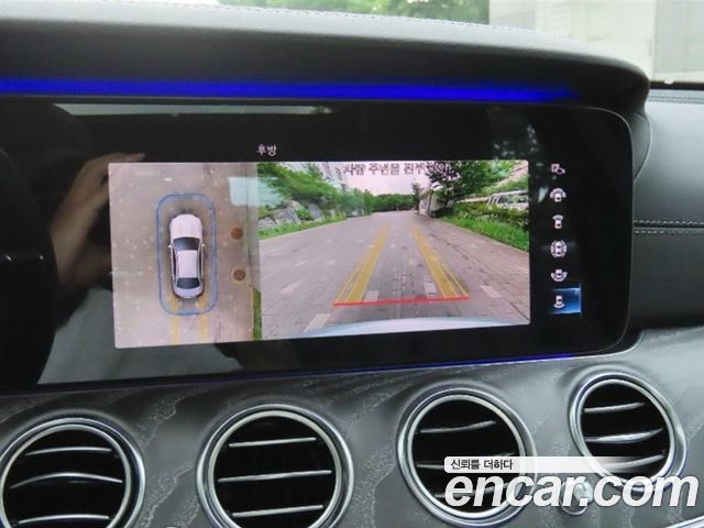Mercedes-Benz E-Class E350 4MATIC AMG Line Edition