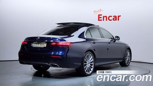 Mercedes-Benz E-Class E350 4MATIC AMG Line