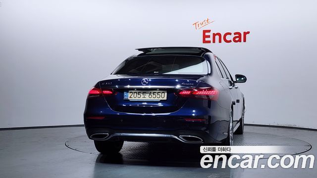 Mercedes-Benz E-Class E350 4MATIC AMG Line